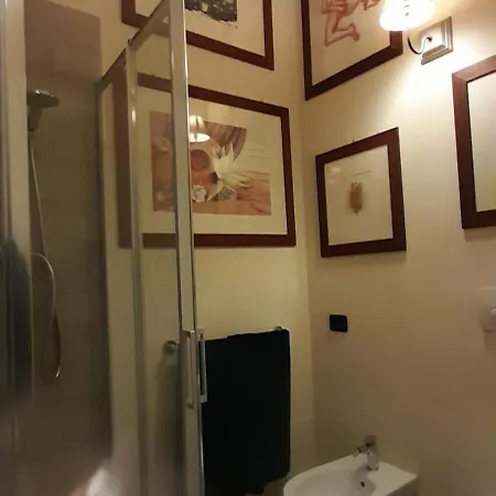 Interno 8 公寓 拉文纳