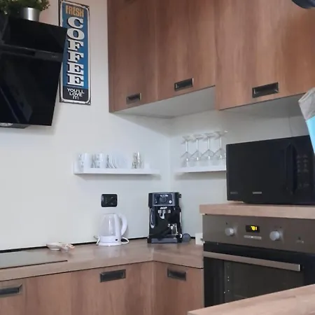 Appartement Interno 8 *